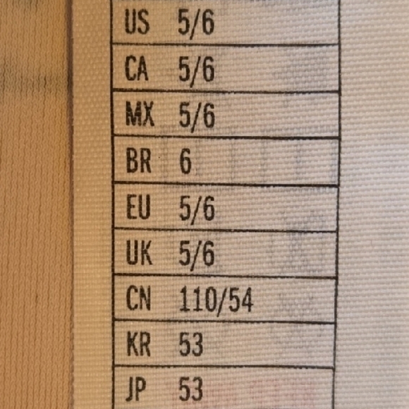 Hello Kitty Pink Pajama Set with Adorable Design B3 - Picture 3 of 3